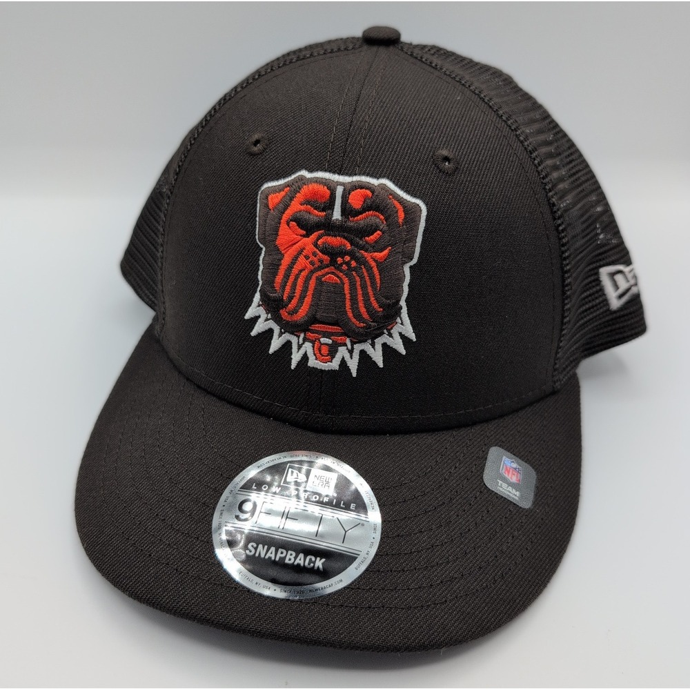 Cleveland Browns New Era 9FIFTY SnapBack Trucker Hat Bulldog Logo